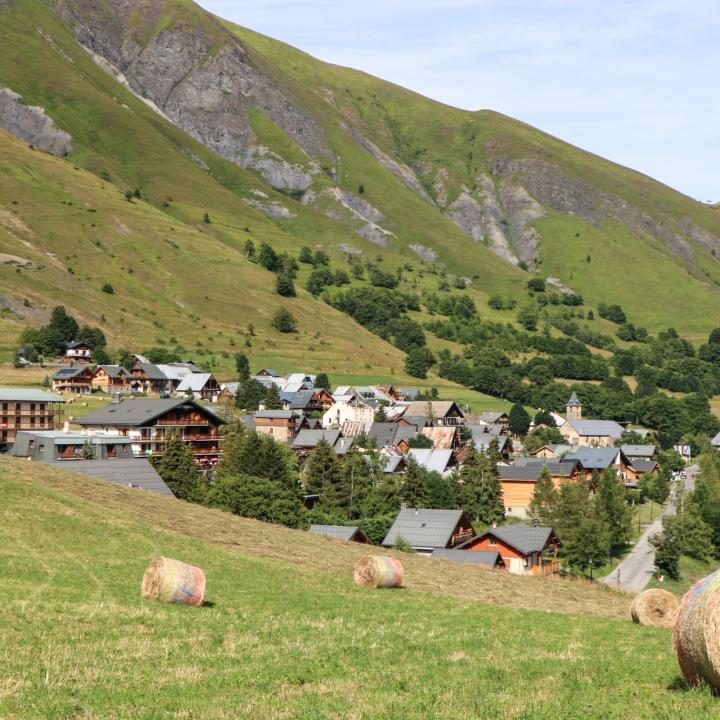 Village de Saint Sorlin d'Arves en été