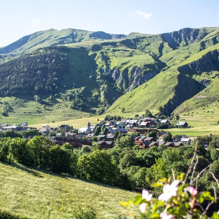 Village de Saint Sorlin d'Arves en été