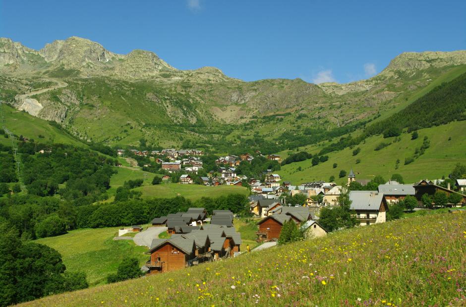 Village de Saint Sorlin d'Arves en été