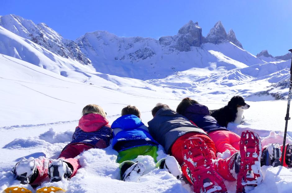 Sortie raquettes avec vue sur les Aiguilles d'Arves