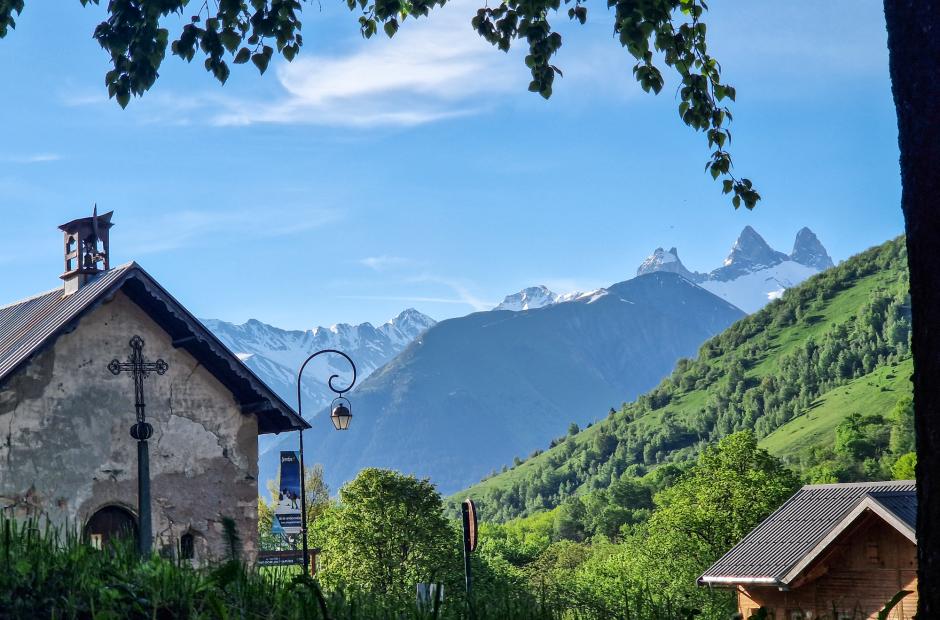 Aiguilles d'Arves au printemps