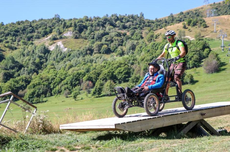 Fauteuil tout terrain Cimgo_Saint-Sorlin-d'Arves - CIMGO Fauteuil tout terrain Cimgo_Saint-Sorlin-d'Arves - CIMGO