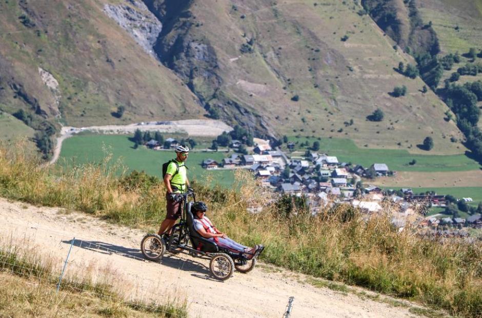 Fauteuil tout terrain Cimgo_Saint-Sorlin-d'Arves - CIMGO Fauteuil tout terrain Cimgo_Saint-Sorlin-d'Arves - CIMGO