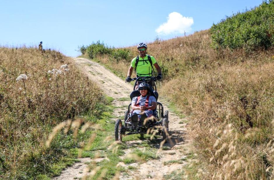 Fauteuil tout terrain Cimgo_Saint-Sorlin-d'Arves - CIMGO Fauteuil tout terrain Cimgo_Saint-Sorlin-d'Arves - CIMGO