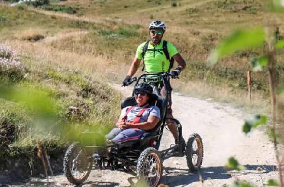 Fauteuil tout terrain Cimgo_Saint-Sorlin-d'Arves - CIMGO Fauteuil tout terrain Cimgo_Saint-Sorlin-d'Arves - CIMGO