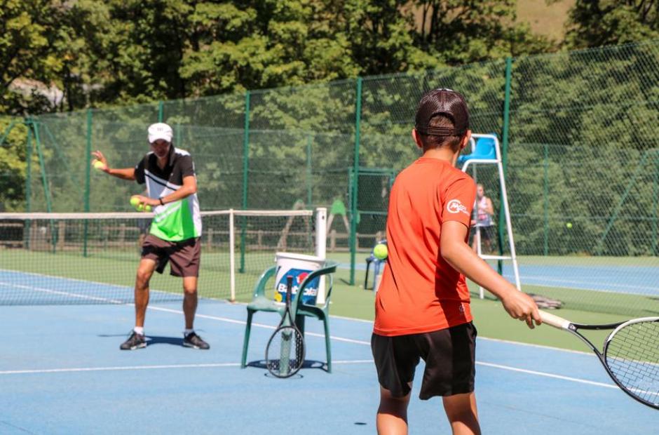 Tennis - Cours avec moniteur diplômé d'Etat -