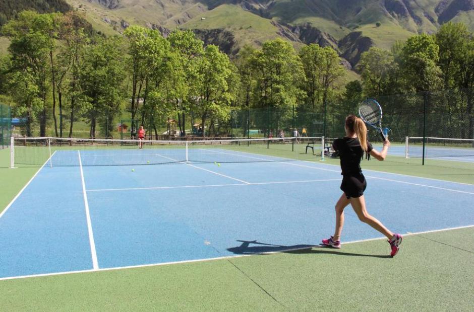Tennis - Cours avec moniteur diplômé d'Etat -