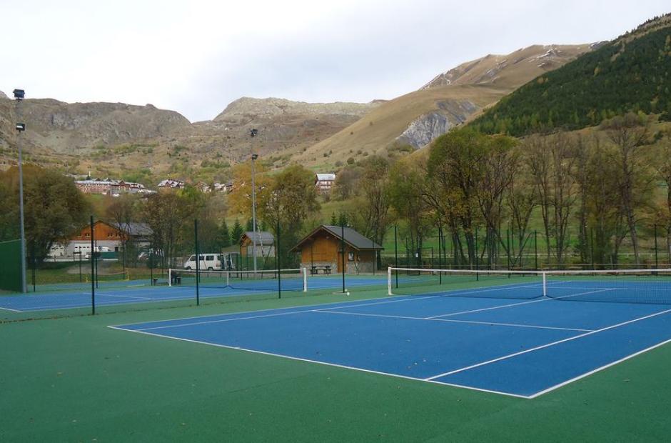 Tennis - Terrains de tennis à St Sorlin Tennis - Terrains de tennis à St Sorlin