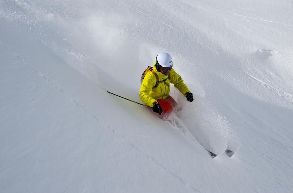 Sortie hors piste - Skieur en hors piste