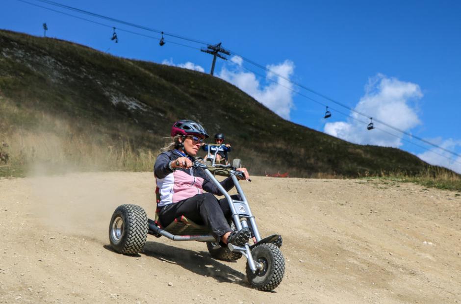 Mountain Kart - Descente des boulevards par Sandrine Charpin