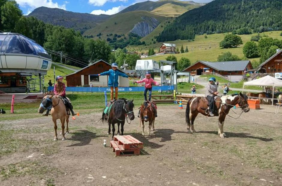 Balade à poney et stages -