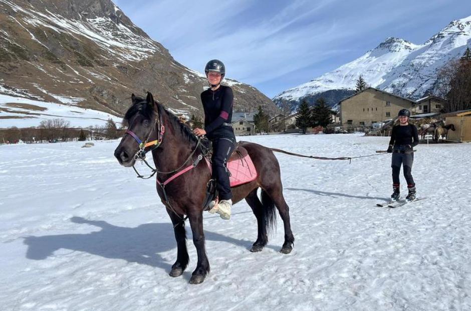Randonnées à cheval et ski-joering -