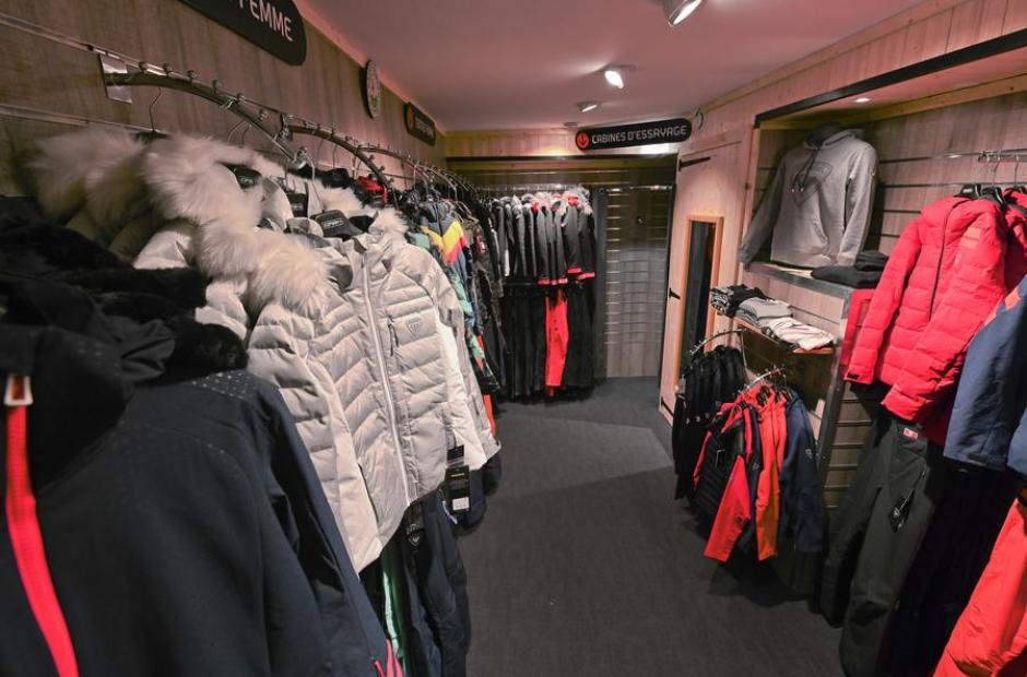 Sport 2000 Arthur sports Intérieur magasin - Sport 2000 Arthur sports Intérieur magasin Sport 2000 Arthur sports Intérieur magasin - Sport 2000 Arthur sports Intérieur magasin