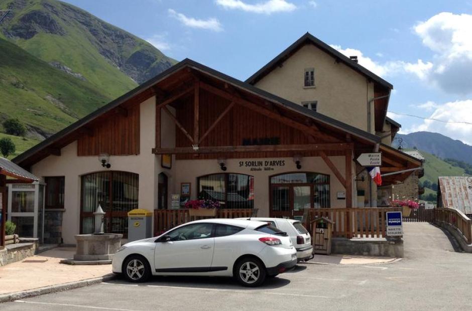 Poste et Mairie -