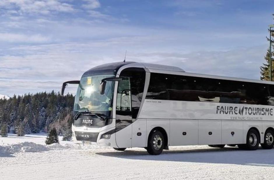Car FAURE dans la neige - Car FAURE dans la neige