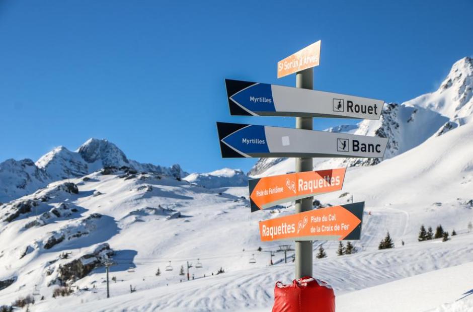 Itinéraires en altitude - Signalétique pistes raquettes