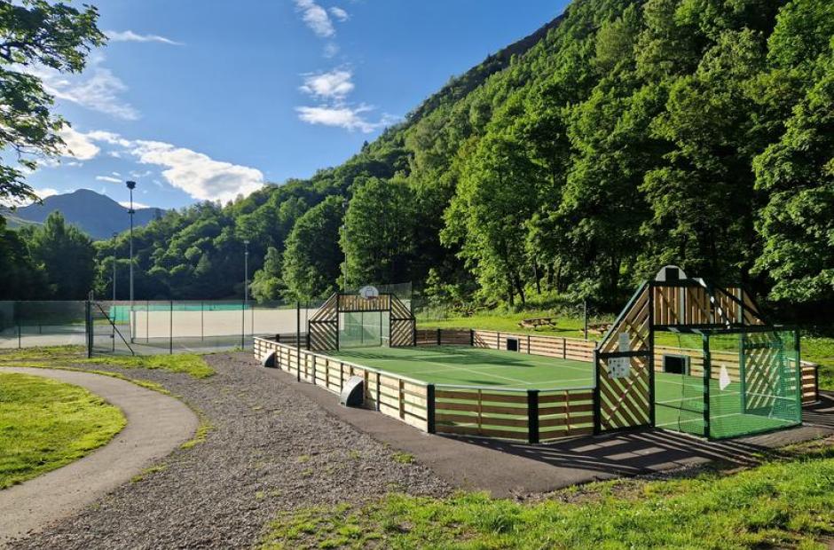 Terrain multisports &amp; tennis -
