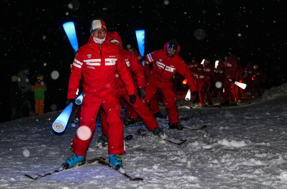 Descente aux flambeaux - Descente aux flambeaux Descente aux flambeaux - Descente aux flambeaux