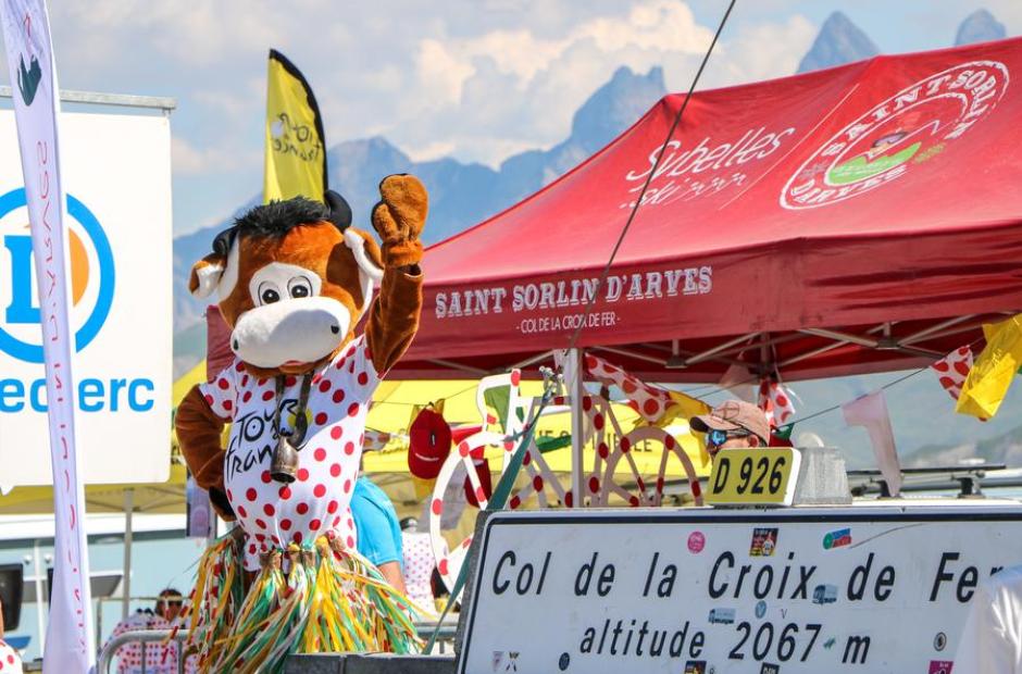 Tour de France 2026_Saint-Sorlin-d'Arves - Sorlinette en maillot à pois au Col de la Croix de Fer
