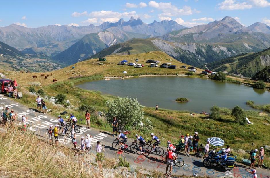 Tour de France 2026_Saint-Sorlin-d'Arves - Passage du Tour de France au Col de la Croix de Fer et Lac Laitelet