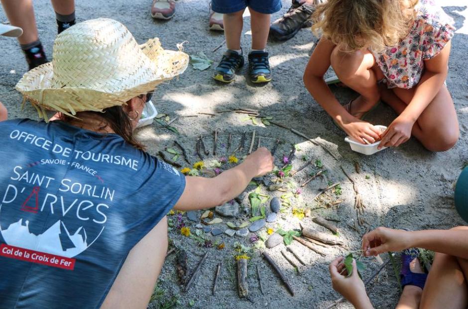 Peinture sur galets_Saint-Sorlin-d'Arves - Land Art