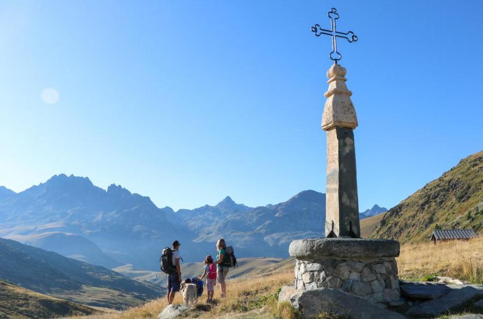 Apéro éclipse solaire_Saint-Sorlin-d'Arves - Col de la Croix de Fer