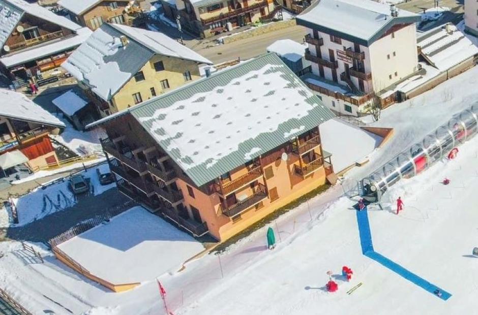 Les Nivéoles - Vue extérieure hiver Les Nivéoles - Vue extérieure hiver