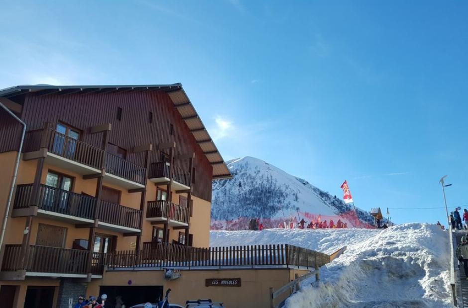 Les Nivéoles - Vue extérieure hiver Les Nivéoles - Vue extérieure hiver