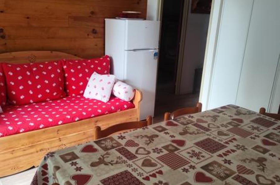 Sybelles D03 – 6 personnes_Saint-Sorlin-d'Arves - pièce vie 2