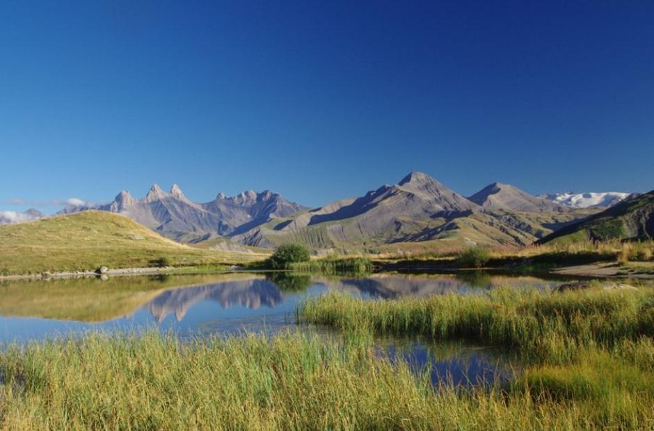 LAC POTRON & AIGUILLE ARVES - LAC POTRON & AIGUILLE ARVES LAC POTRON & AIGUILLE ARVES - LAC POTRON & AIGUILLE ARVES