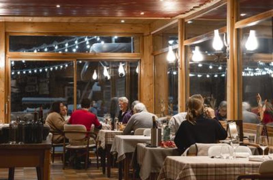 Restaurant Les Cèdres_Saint-Sorlin-d'Arves - Intérieur restaurant Les Cèdres