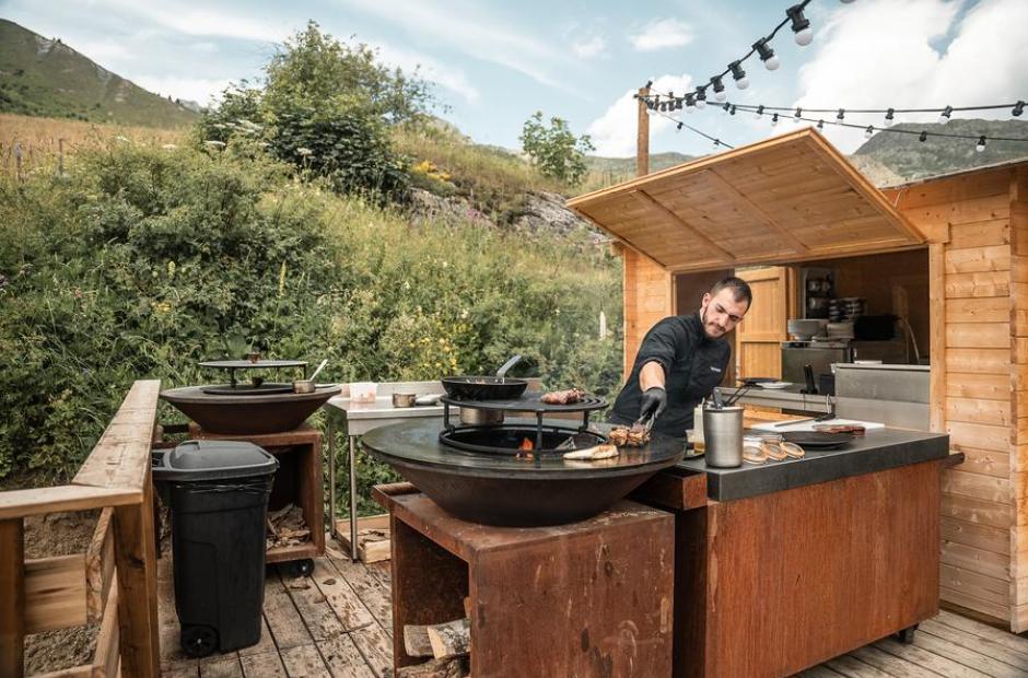 Restaurant Les Cèdres - Vue terrasse été