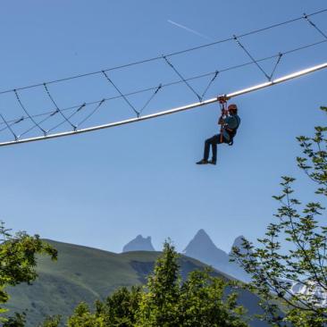 Tyrolienne à virages - Tyrolienne à virages face aux Aiguilles d'Arves