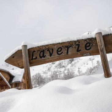 Panneau laverie - Panneau laverie dans la neige