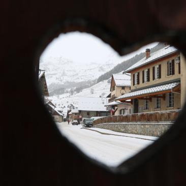 Mairie et école de Saint Sorlin d'Arves en hiver - Mairie et école de Saint Sorlin d'Arves en hiver