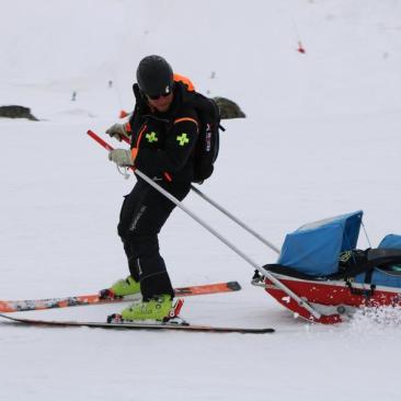 Poste de secours - Sécurité des pistes - Secours domaine skiable