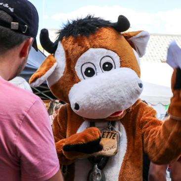 Sorlinette à la fête du village - Sorlinette à la fête du village