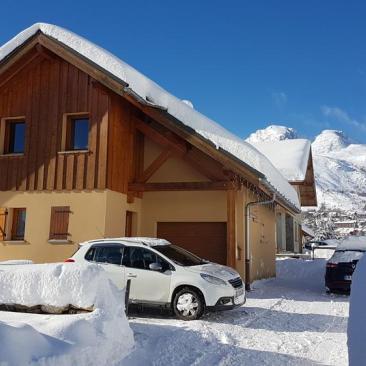 Chalet les Bartavelles - Vue extérieure hiver